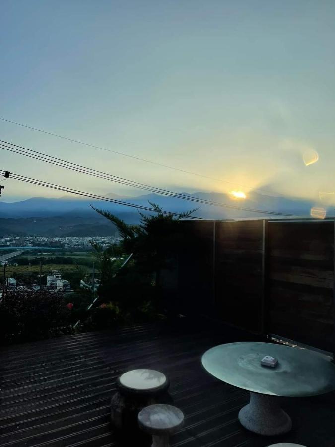 Rainbow Hill House彩虹山舍 Apartman Shigang Kültér fotó