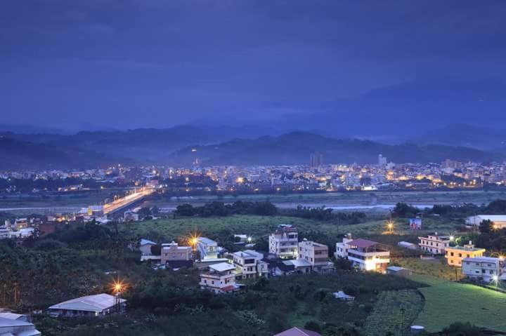 Rainbow Hill House彩虹山舍 Apartman Shigang Kültér fotó